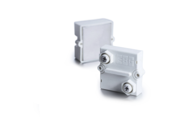 White high-performance resistors from the front and rear